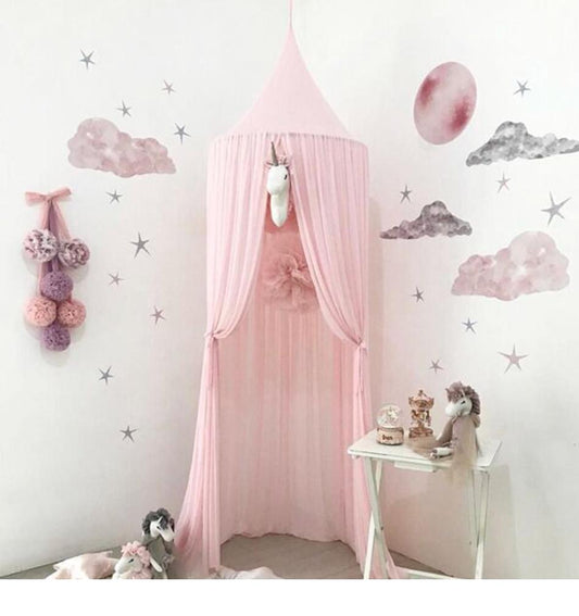 ciel de lit pour bébé rose
