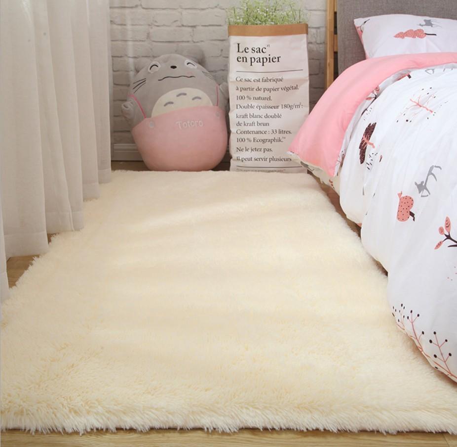 Tapis chambre fille beige