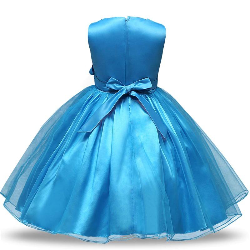 Blaues Prinzessinnenkleid mit Pailletten