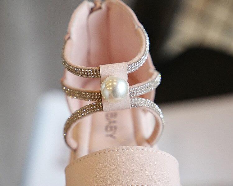 perle chaussure bébé