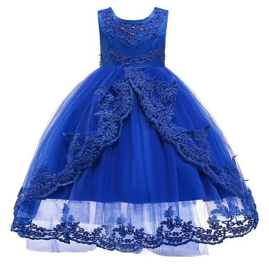 Prinzessinnenkleid aus blauer Spitze